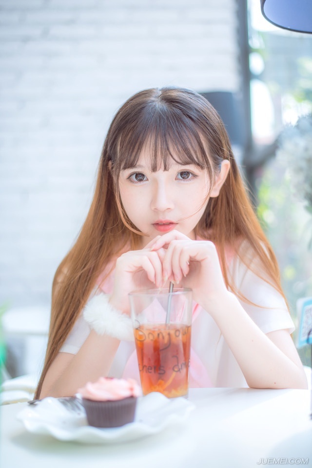我相信，梦里能到达的地方，总有一天，脚步也能到达。